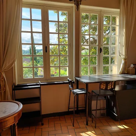 Rue Du Château Couette-café *