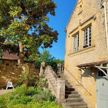 Rue Du Château