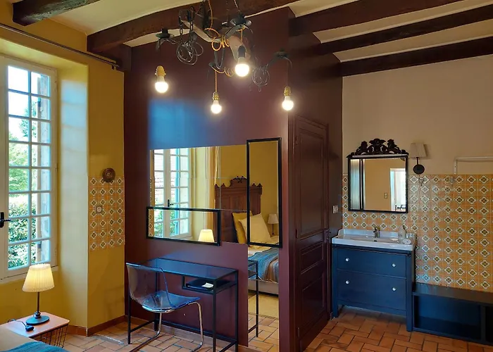 Rue Du Chateau Bed & Breakfast Lalinde